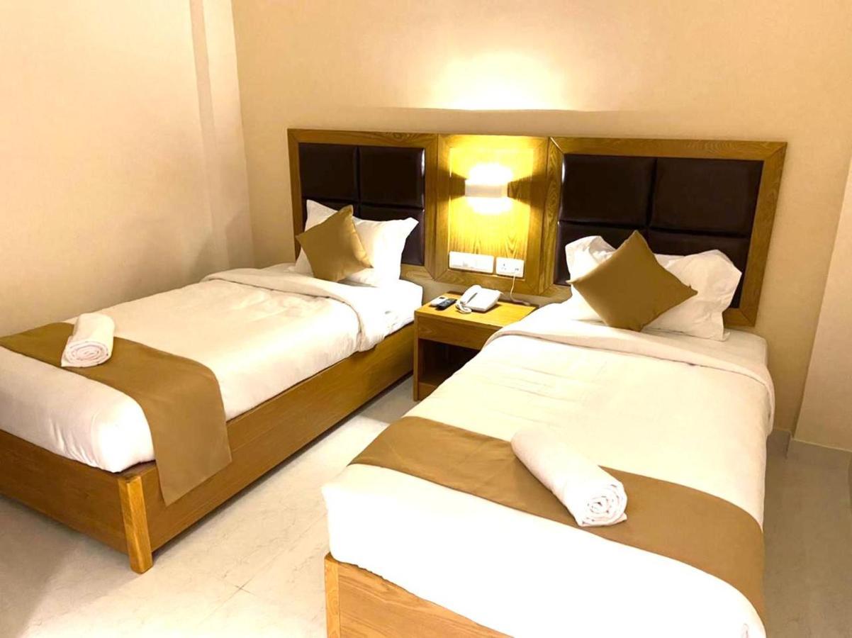 Tag Hotels Irugur Eksteriør billede